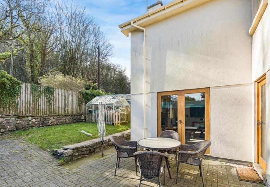 Gorgeous On Oxwich Bay! Holiday home *