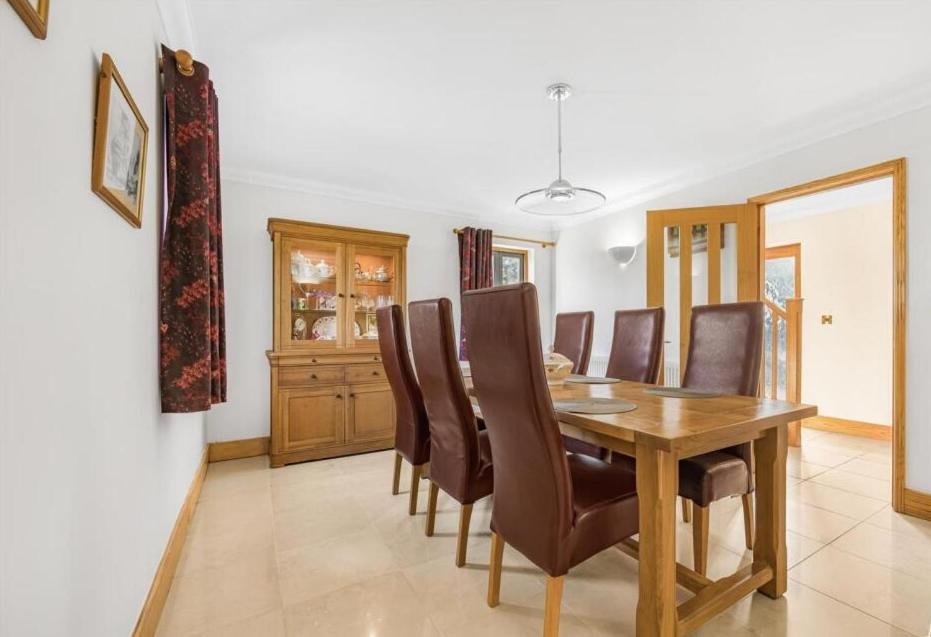 Gorgeous On Oxwich Bay! Holiday home *